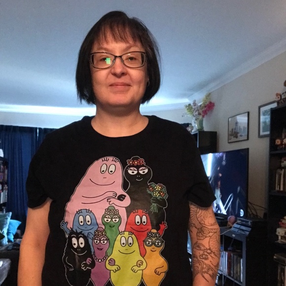 Meet your Posher, Whitnie - Picture 2 of 2